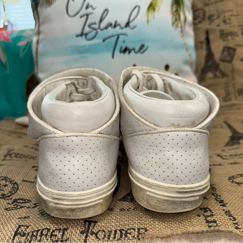 Auth Louis Vuitton Acapulco Men's White Leather Perforated Sneakers Size 6.5 - Picture 6 of 13